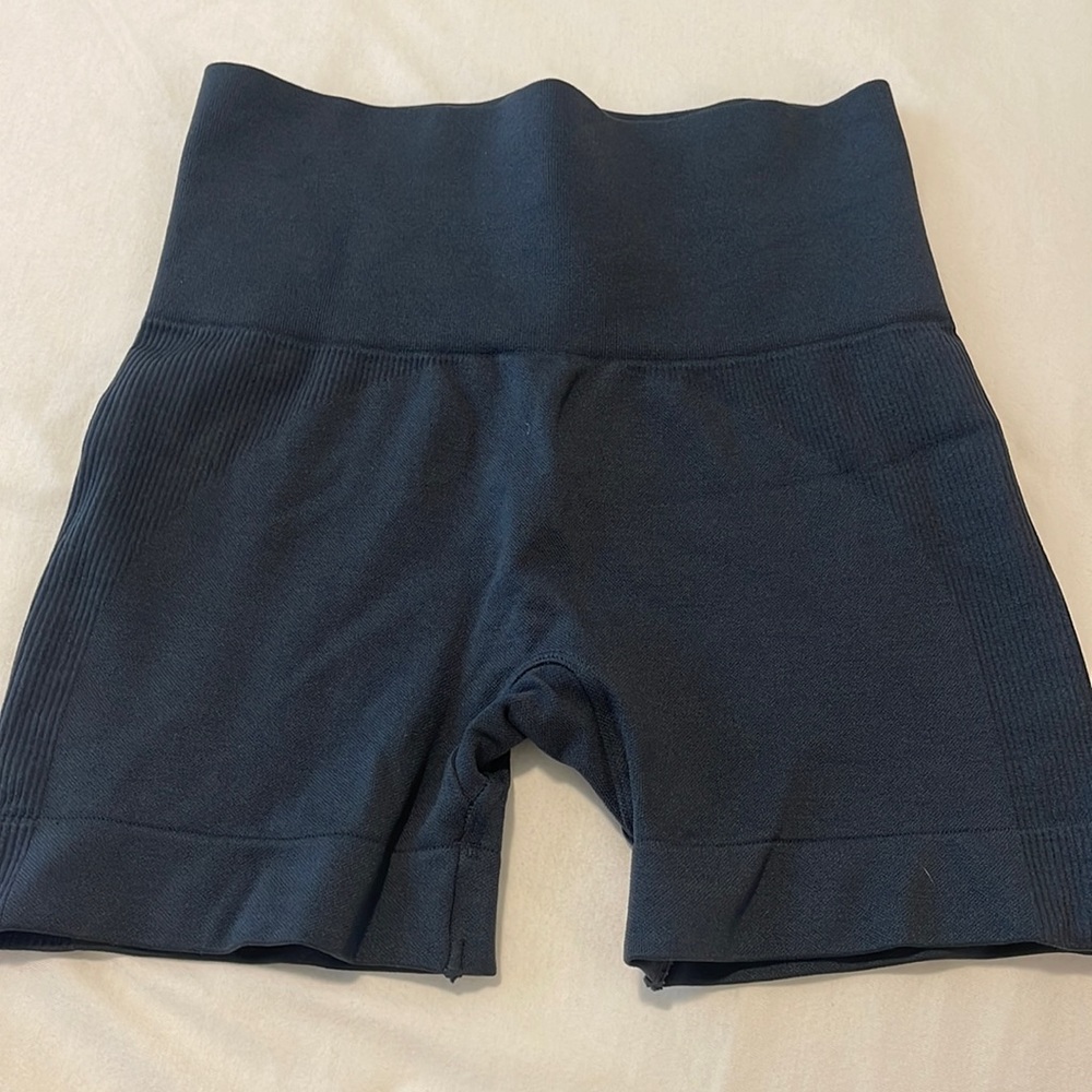 Set active shorts